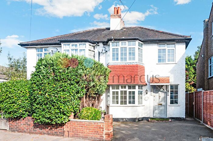 3 Bedroom Property To Rent In Helder Street, South Croydon, CR2