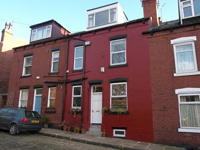 2 Bedroom Terraced House To Rent In Vicarage View, Kirkstall, Leeds, West Yorkshire, LS5