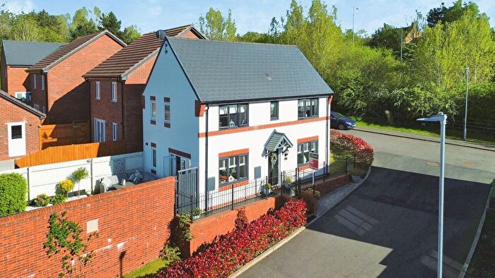 3 Bedroom Detached House For Sale In Simkin Close, Telford, TF3