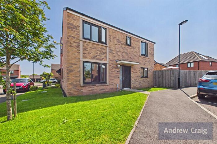3 Bedroom Detached House For Sale In Fenchurch Close, Five Mile Park, NE13