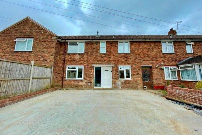 3 Bedroom Terraced House To Rent In Northbourne Road, Gillingham, ME8