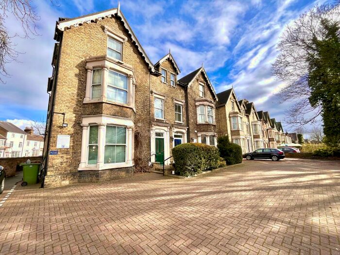 2 Bedroom Flat To Rent In Lincoln Road, Peterborough, PE1