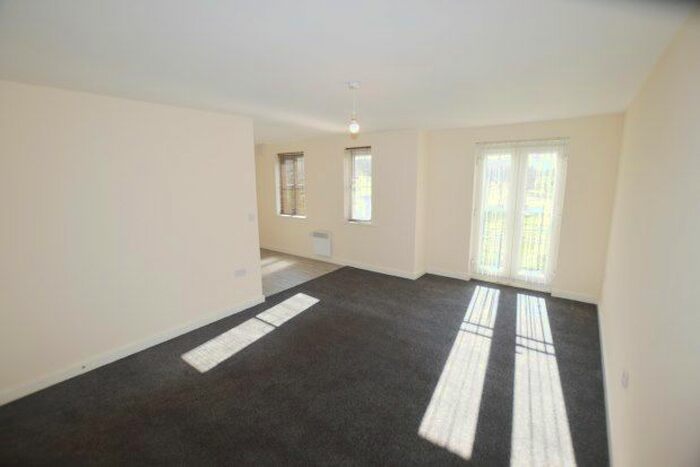 2 Bedroom Flat To Rent In Queen Mary Rise, Sheffield, S2