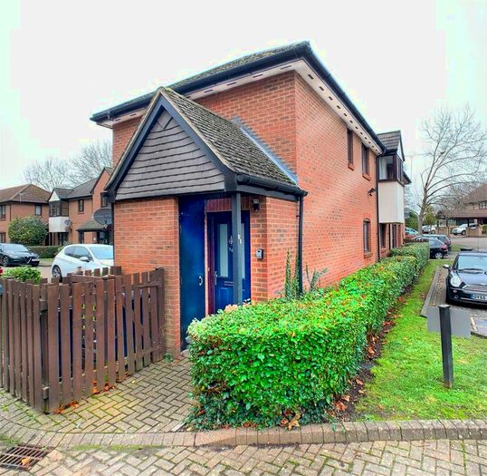1 Bedroom Flat To Rent In Stonefield Park, Maidenhead SL6