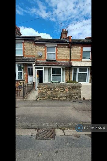 2 Bedroom Terraced House To Rent In Beaconsfield Road, Maidstone, ME15