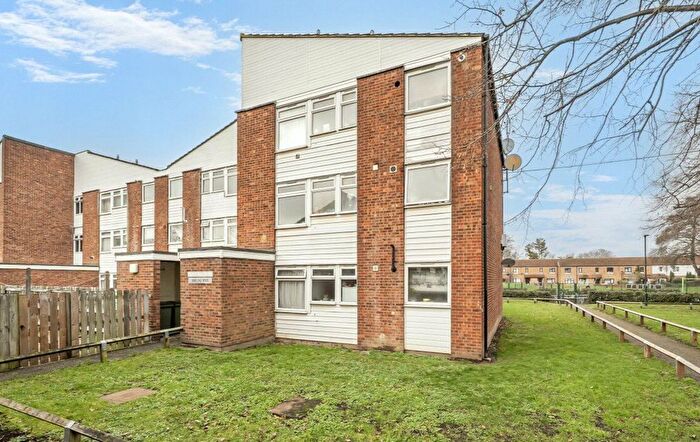 2 Bedroom Flat For Sale In Borland Road, Teddington, TW11