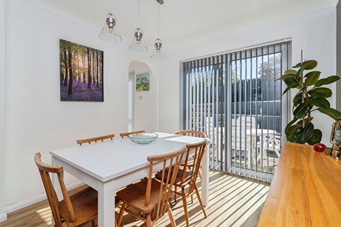 3 Bedroom Detached House For Sale In Green Park Road, Paignton, TQ3