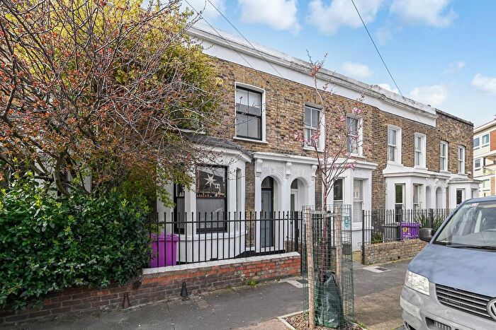 2 Bedroom Terraced House For Sale In Swaton Road, London, E3