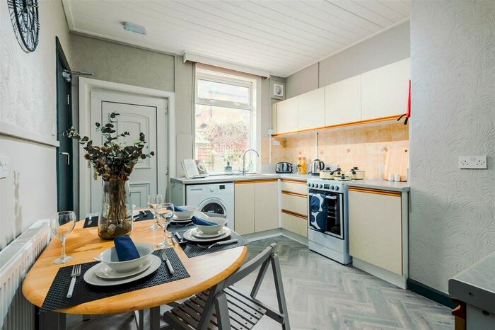 3 Bedroom Terraced House To Rent In Fairfield Avenue, Pontefract, WF8