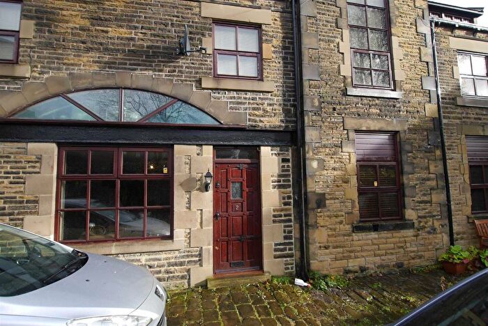 1 Bedroom Flat To Rent In The Coach House, East Park Street, Morley, LS27