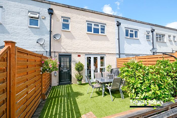 3 Bedroom Maisonette For Sale In High Street, Orpington, BR6
