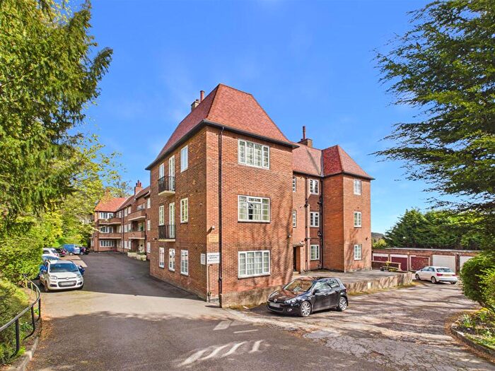 1 Bedroom Flat For Sale In Stumperlowe Mansions, Stumperlowe Lane, Fulwood, Sheffield, S10