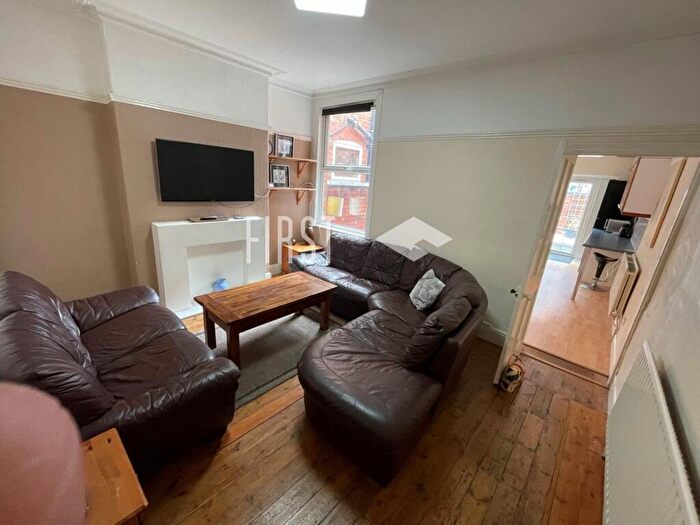 4 Bedroom Terraced House To Rent In Barclay Street, West End, LE3