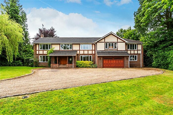 6 Bedroom Detached House For Sale In Highlands Park, Leatherhead, Surrey, KT22