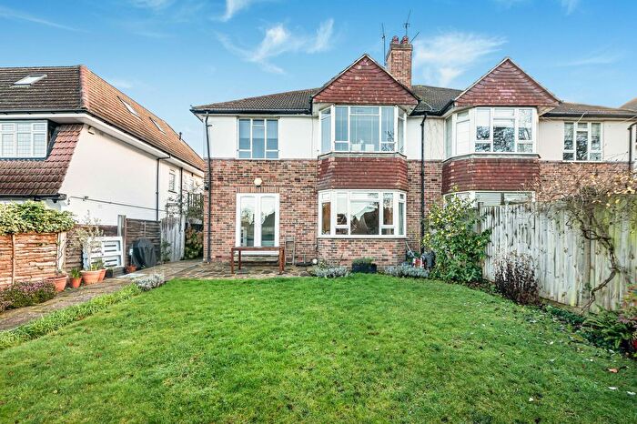 2 Bedroom Maisonette For Sale In Foxgrove Road, Beckenham, BR3