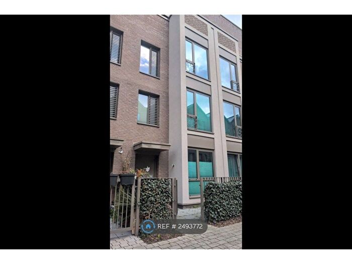 4 Bedroom Terraced House To Rent In Castle Street, London, E13