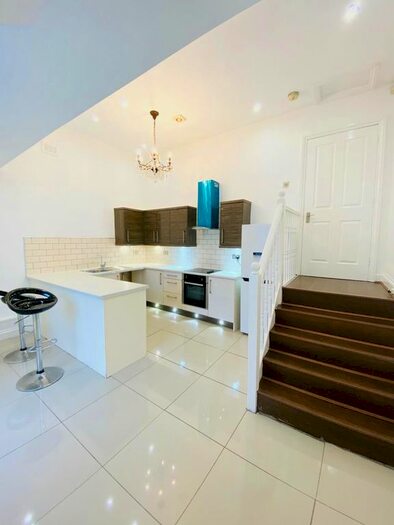 1 Bedroom Flat To Rent In Ullet Road, Liverpool, L17