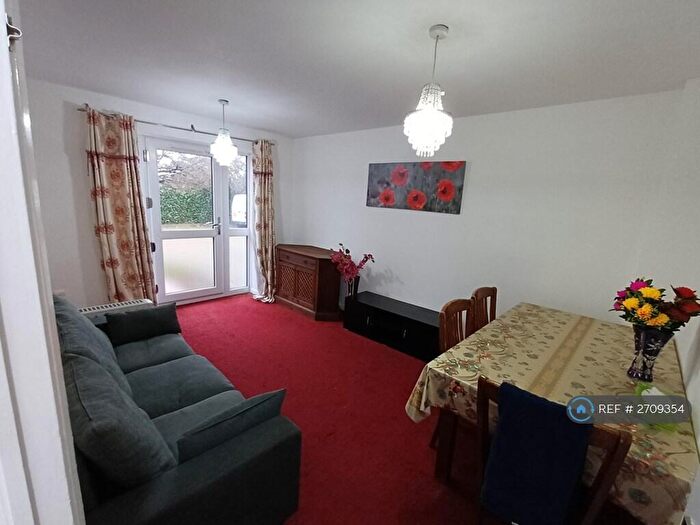 1 Bedroom Flat To Rent In Burges Road, London, E6