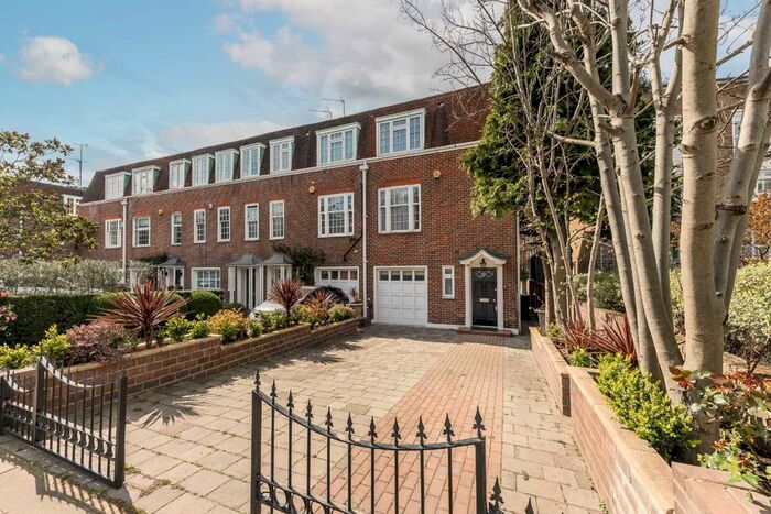 5 Bedroom Property To Rent In Abbotsbury Road, London, W14