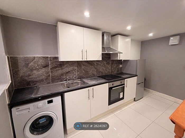 1 Bedroom Flat To Rent In Scotts Road, London, E10