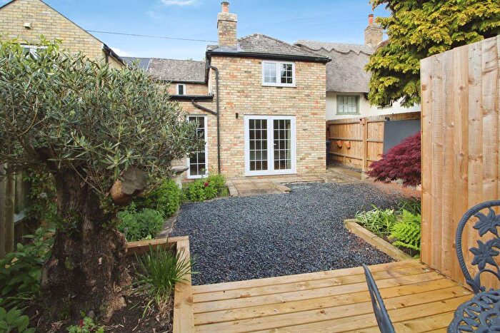 3 Bedroom End Of Terrace House For Sale In Caxton End, Eltisley Village, St. Neots, PE19