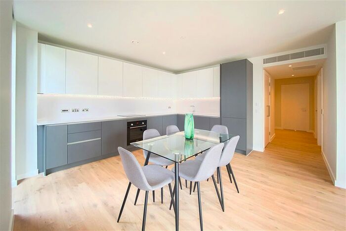 3 Bedroom Flat To Rent In The Stile, Meadowside, M4