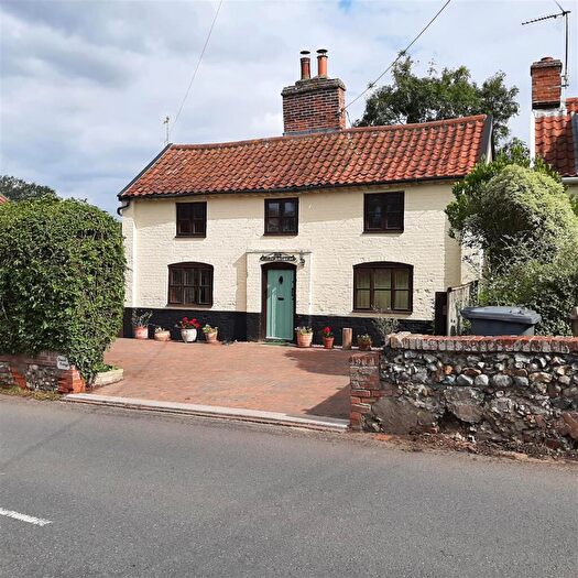 3 Bedroom Cottage To Rent In Walpole, IP19