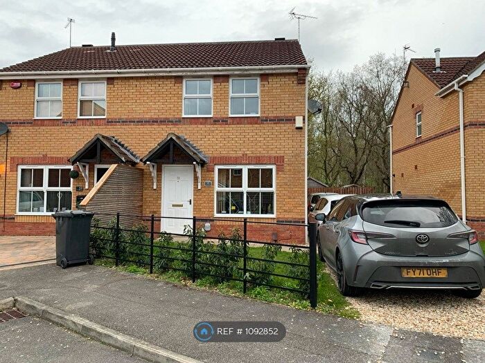 3 Bedroom Semi-Detached House To Rent In Fox Covert, South Hykeham, Lincoln, LN6