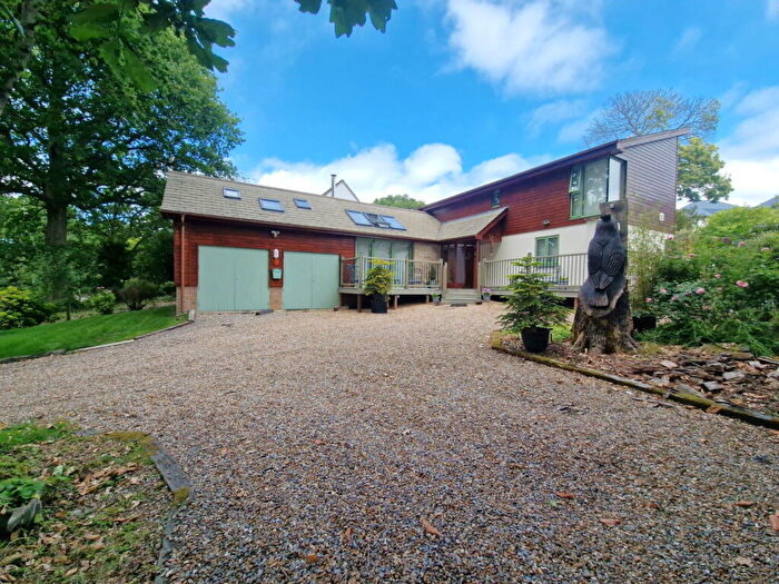 4 Bedroom Detached House For Sale In Broad Avenue, Bournemouth, BH8