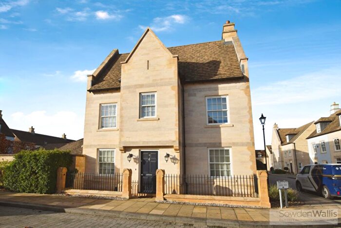 4 Bedroom Semi-Detached House To Rent In Hereward Place, Stamford, PE9