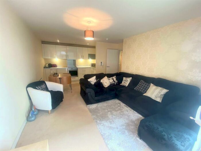 2 Bedroom Apartment To Rent In Spectrum Block, Blackfriars Road, Salford, M3