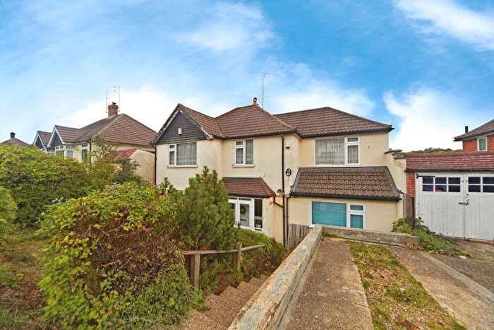 5 Bedroom Detached House For Sale In Hyde Road, South Croydon, CR2