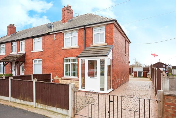 3 Bedroom End Of Terrace House For Sale In Moorhouse Avenue, Stanley, Wakefield, WF3