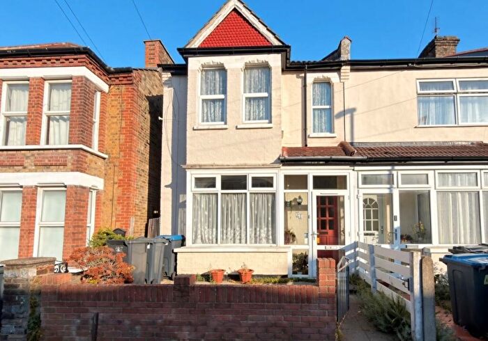 3 Bedroom Terraced House For Sale In Woodside Road, South Norwood, London, SE25