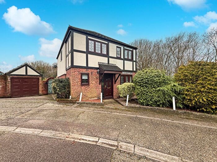 4 Bedroom Detached House For Sale In Endean Court, Wivenhoe, Colchester, CO7