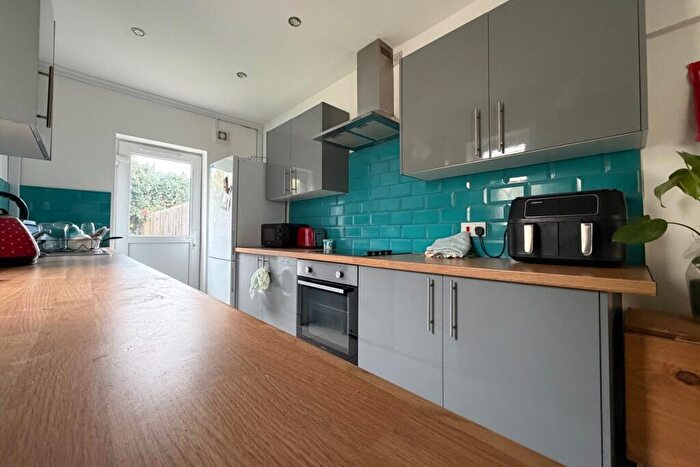 4 Bedroom Terraced House For Sale In Rhymney Street, Cathays, CF24