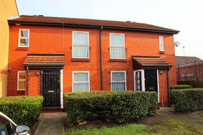 1 Bedroom Flat To Rent In , Cranberry Lane, E16