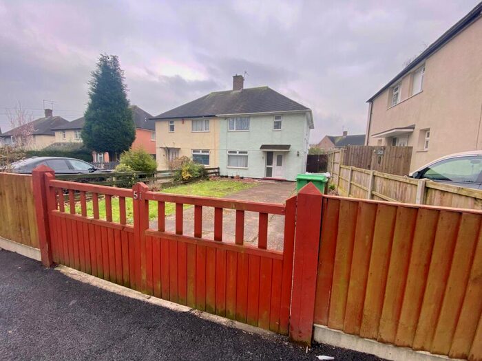 3 Bedroom Semi-Detached House To Rent In Gardendale Avenue, Clifton, NG11