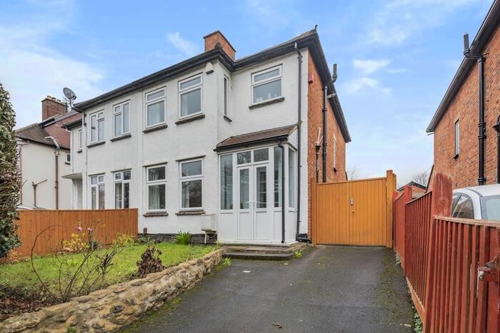 4 Bedroom Semi-Detached House To Rent In Iffley Road, East Oxford, OX4