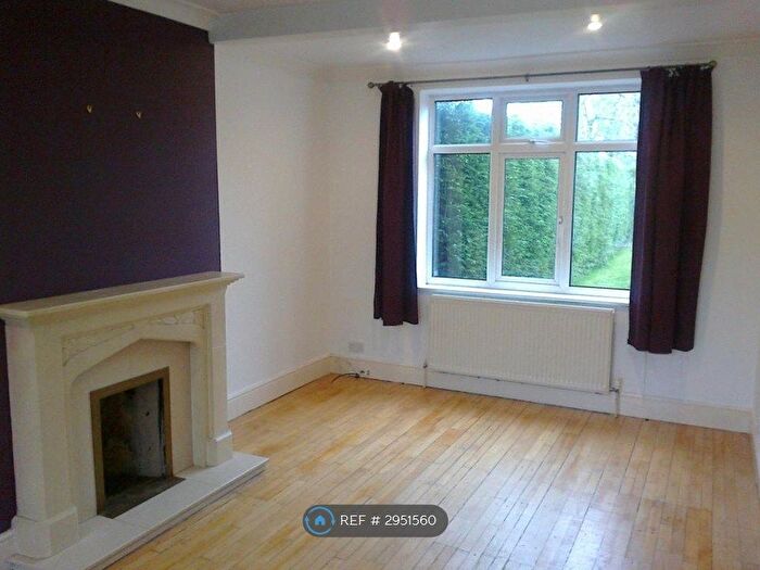 3 Bedroom Semi-detached House To Rent In Dundonald Road, Cheadle, SK8