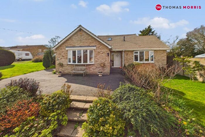4 Bedroom Bungalow For Sale In St. Judiths Lane, Sawtry, Huntingdon, PE28