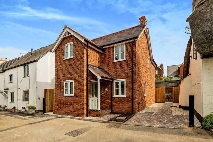 3 Bedroom Detached House To Rent In Main Street, Gawcott, Buckingham, MK18