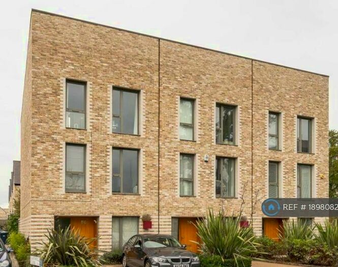 4 Bedroom Terraced House To Rent In Lacey Drive, London, HA8