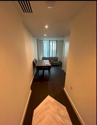 2 Bedroom Flat To Rent In Versace Tower London, London, SW8
