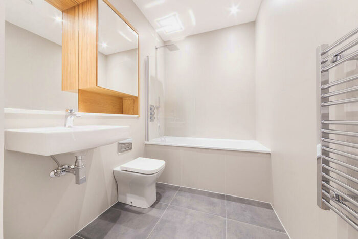 Apartment To Rent In Atria House, Bath Road, Slough, SL1