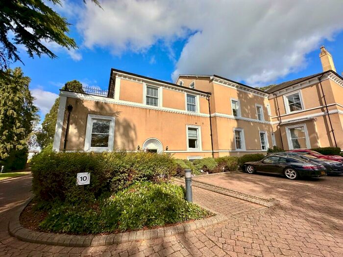 2 Bedroom Apartment To Rent In Northumberland Road, Leamington Spa, Warwickshire, CV32