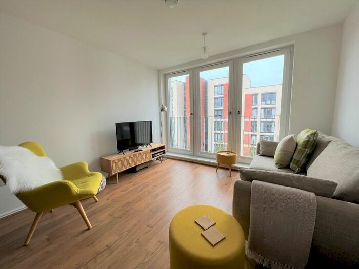 2 Bedroom Flat To Rent In Arneil Place, Fettes, Edinburgh, EH5