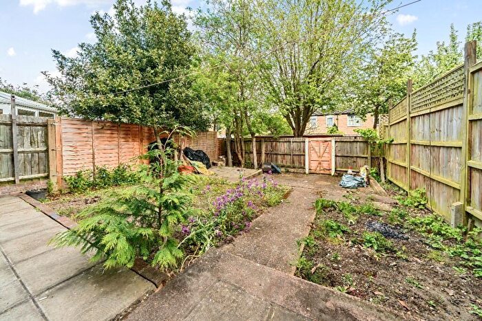 3 Bedroom Terraced House For Sale In Lisle Walk, Cambridge, Cambridgeshire, CB1