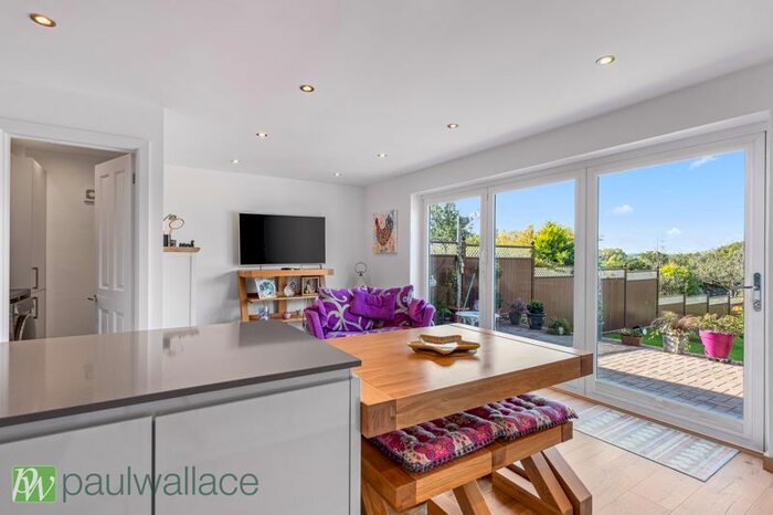 2 Bedroom Detached Bungalow For Sale In North Street, Nazeing, Waltham Abbey, EN9