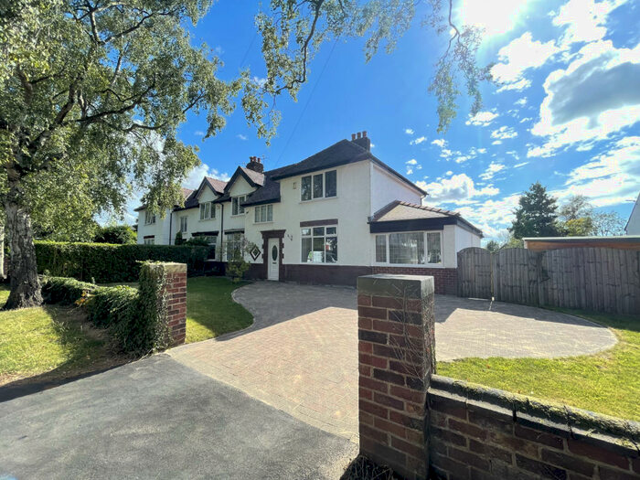 4 Bedroom Semi-Detached House To Rent In Queensway, Penwortham, PR1